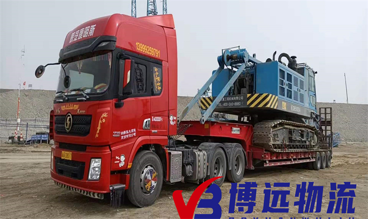 爬梯車托運(yùn)挖掘機(jī)轉(zhuǎn)場   博遠(yuǎn)物流